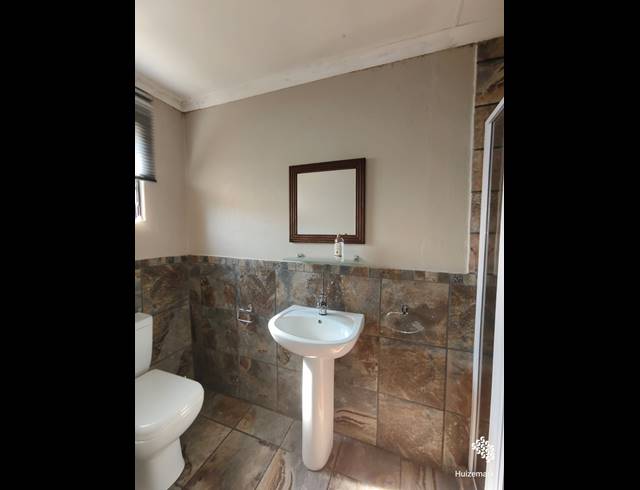 1 BEDROOM FLAT TO LET IN SASOLBURG EXT 15